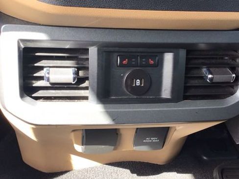 Used 2023 Ford F250 Lariat w/ Tremor Off-Road Package image 15