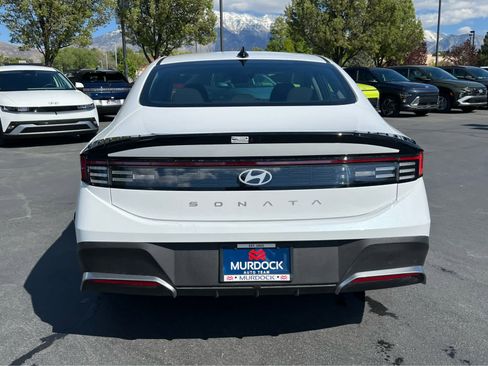 New 2026 Hyundai Sonata SE FWD image 9