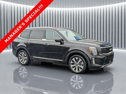 Used 2022 Kia Telluride S AWD/4WD image 1