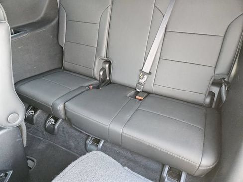Used 2025 Buick Enclave Preferred FWD image 29