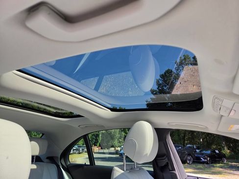 Used 2023 Mercedes-Benz E 450 4MATIC Sedan image 19