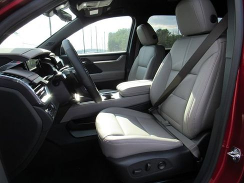 New 2026 GMC Acadia Elevation image 13