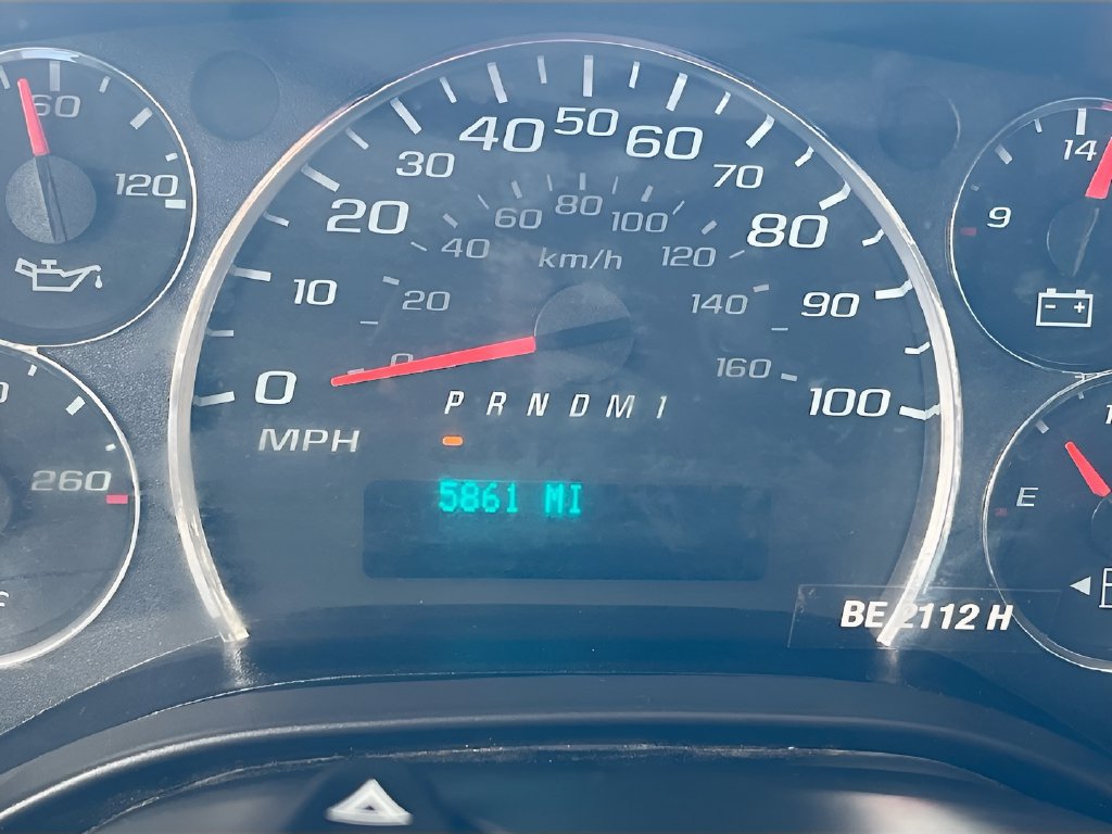 Used 2025 GMC Savana 2500 w/ Driver Convenience Package RWD image 12