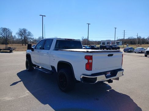 Used 2023 Chevrolet Silverado 2500 LT w/ Convenience Package image 5