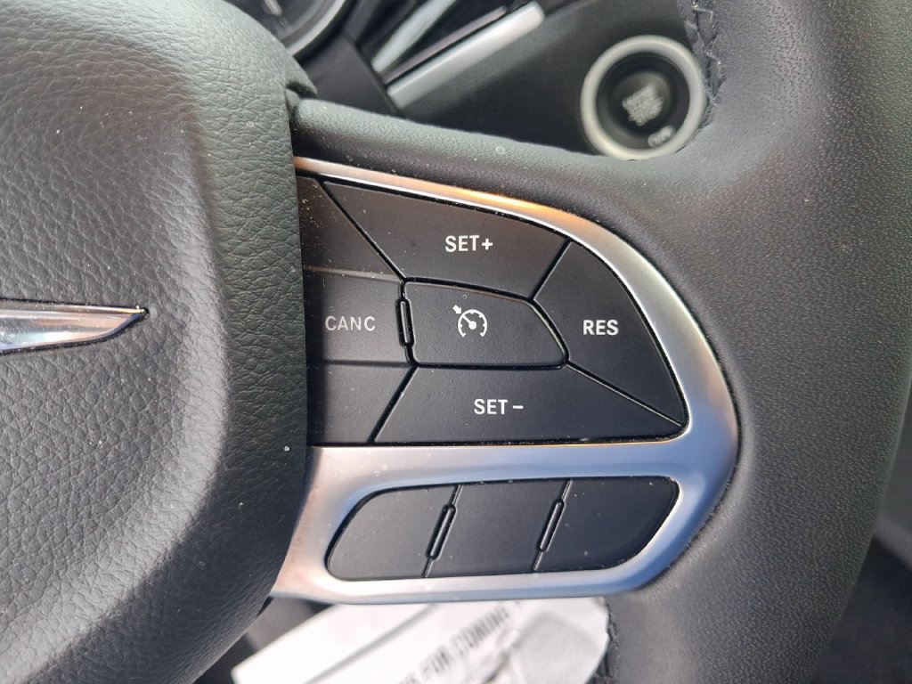 Used 2023 Chrysler 300 Touring L AWD/4WD image 16