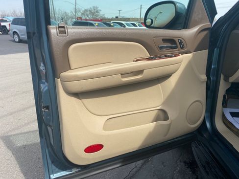 Used 2009 GMC Yukon SLT image 9