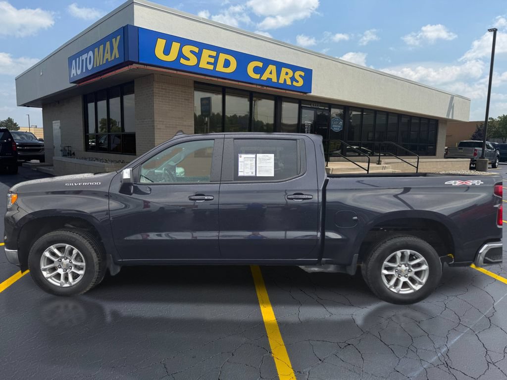 Used 2024 Chevrolet Silverado 1500 LT AWD/4WD image 8