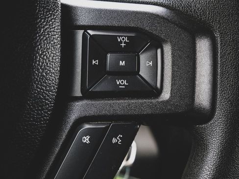 Used 2021 Ford F250 XL w/ Power Equipment Group image 10