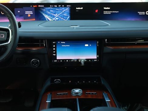Used 2025 Lincoln Navigator Black Label AWD/4WD image 28