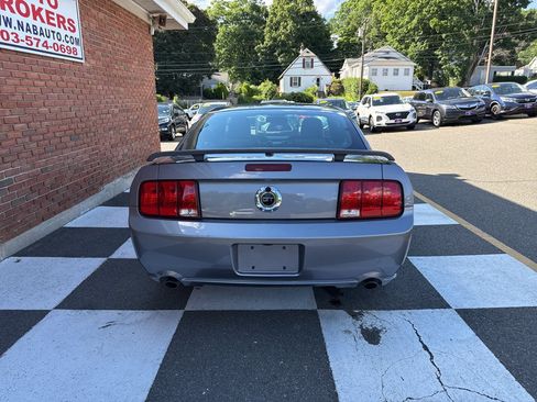 Used 2007 Ford Mustang GT RWD image 3