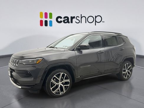 Used 2024 Jeep Compass Limited w/ Elite Group image 1
