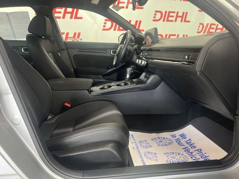 Used 2025 Honda Civic Sport image 12