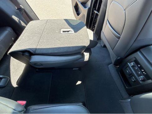 Used 2023 Chevrolet Traverse RS AWD/4WD image 8