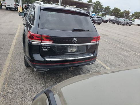 Used 2021 Volkswagen Atlas SEL FWD image 2