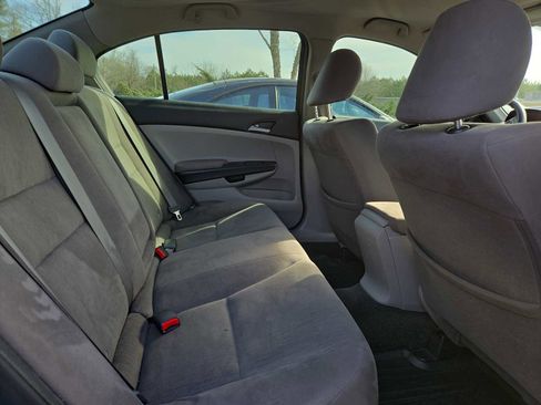 Used 2011 Honda Accord LX-P image 7