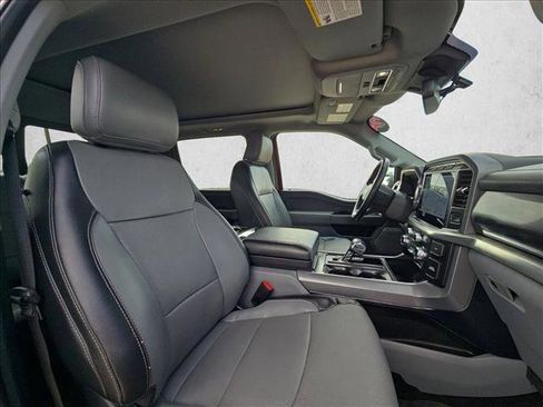 Used 2022 Ford F150 Lariat w/ Equipment Group 502A High AWD/4WD image 19
