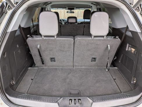 Certified 2022 Ford Explorer XLT w/ Equipment Group 202A image 13