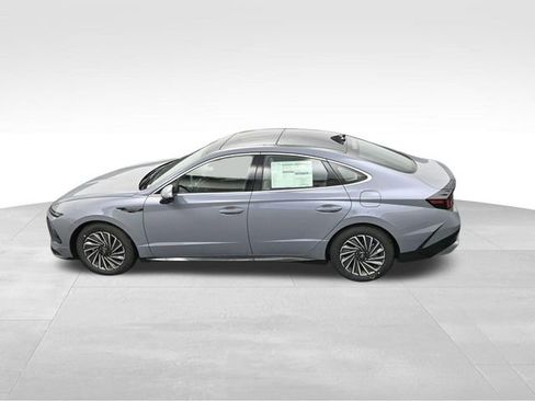 Used 2025 Hyundai Sonata Limited image 27