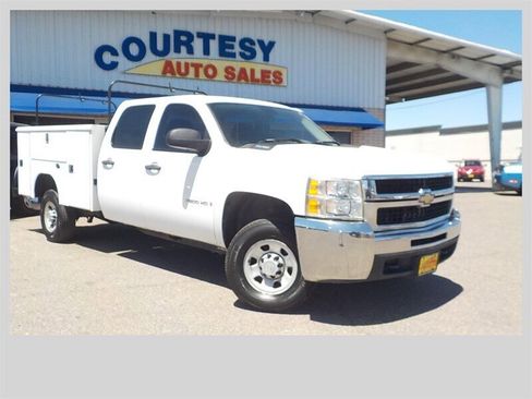 Used 2009 Chevrolet Silverado 3500 W/T AWD/4WD image 13