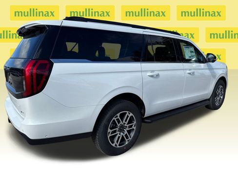 New 2025 Ford Expedition Max Active image 16