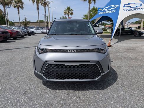 Used 2023 Kia Soul LX w/ LX Technology Package FWD image 8