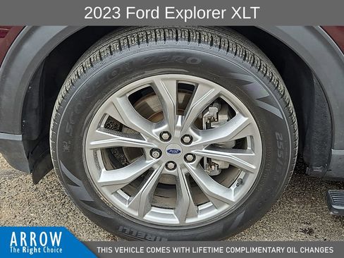Used 2023 Ford Explorer XLT w/ Equipment Group 202A RWD image 17