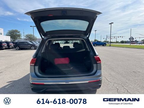Used 2023 Volkswagen Tiguan SE FWD image 14