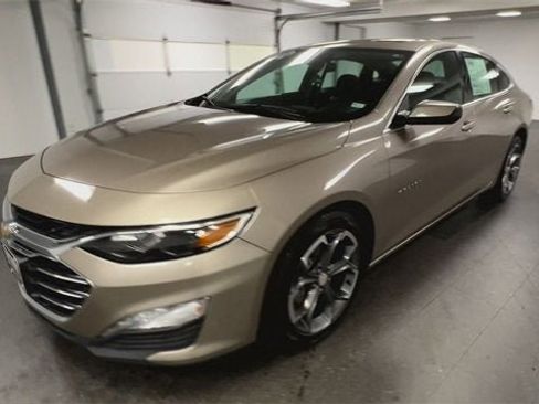 Used 2024 Chevrolet Malibu LT image 4
