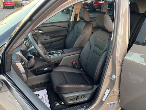 New 2026 Nissan Rogue SV image 14