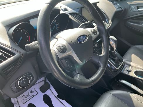 Used 2014 Ford Escape Titanium w/ Equipment Group 401A AWD/4WD image 29