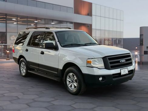 Used 2010 Ford Expedition XLT AWD/4WD image 8
