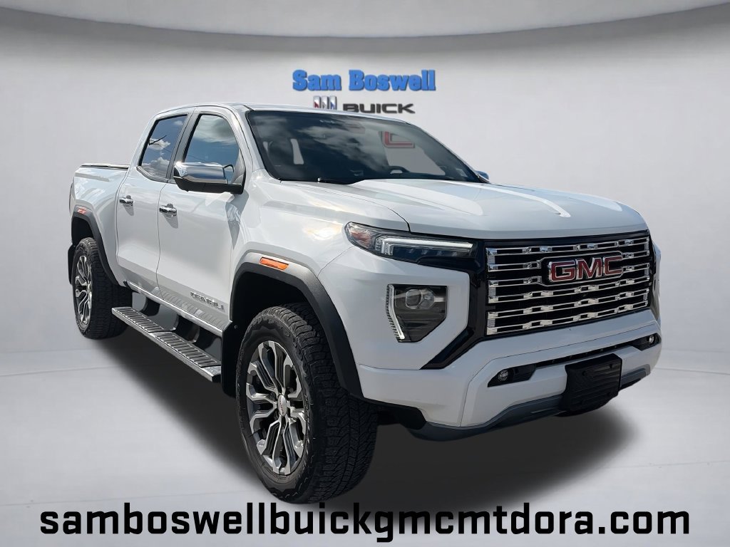 Used 2023 GMC Canyon Denali AWD/4WD image 1