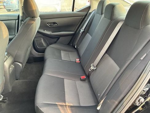 Used 2024 Nissan Sentra SV FWD image 10