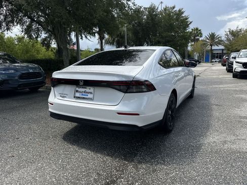 Used 2025 Honda Accord SE image 6