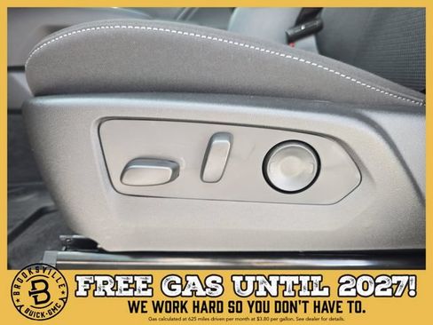 New 2026 GMC Canyon Elevation w/ Convenience Package RWD image 18