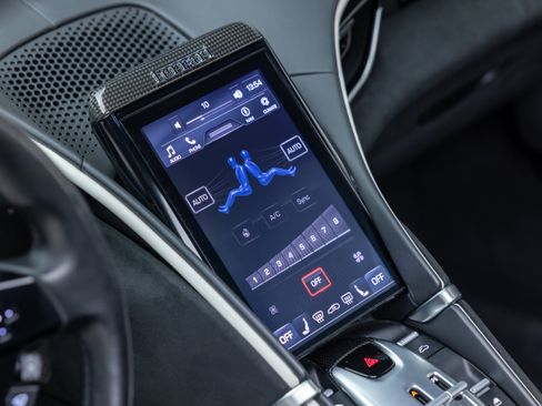 Certified 2024 Ferrari Roma image 21