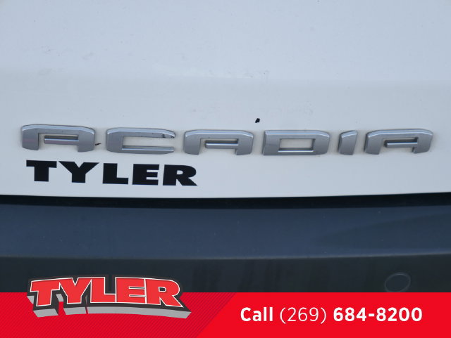 Used 2021 GMC Acadia SLT w/ Preferred Package FWD image 12