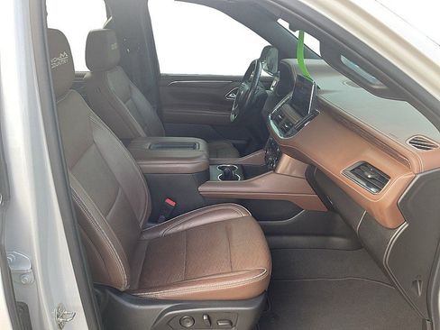 Used 2021 Chevrolet Tahoe High Country RWD image 11