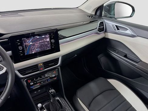 New 2026 Volkswagen Taos SEL image 24