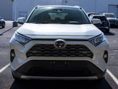 Used 2020 Toyota RAV4 Limited AWD/4WD image 2
