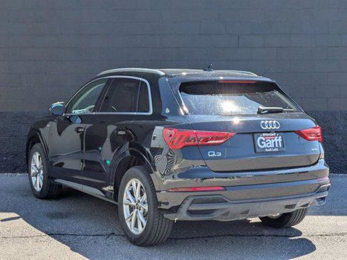Certified 2025 Audi Q3 2.0T Premium w/ Convenience Package AWD/4WD image 7