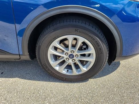 Certified 2022 Ford Escape S FWD image 10