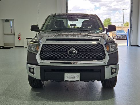 Used 2018 Toyota Tundra SR5 w/ SR5 Upgrade Package RWD image 3