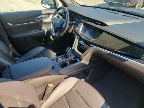Used 2020 Cadillac XT6 Premium Luxury FWD image 28