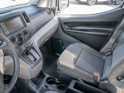 Used 2020 Nissan NV200 S w/ Back Door Glass Package image 14