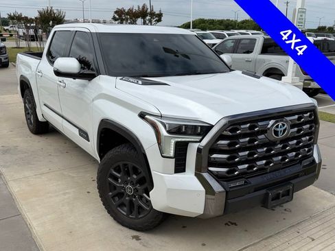 Used 2024 Toyota Tundra Platinum AWD/4WD image 4