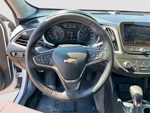 Used 2024 Chevrolet Malibu RS image 11