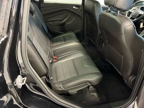 Used 2016 Ford Escape SE w/ SE Chrome Package FWD image 12