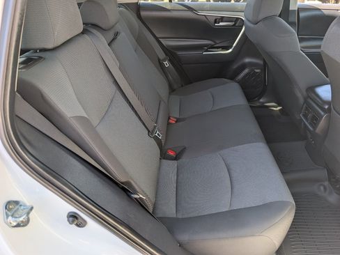 Used 2025 Toyota RAV4 XLE FWD image 5