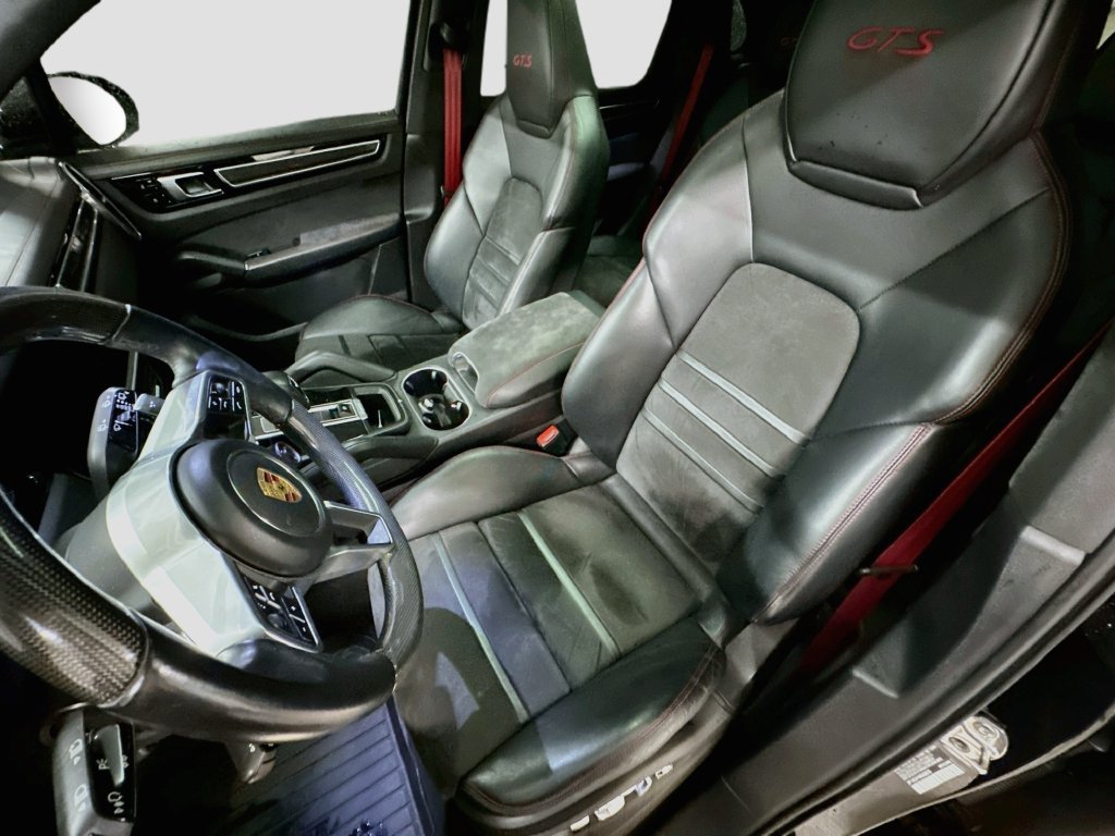 Certified 2021 Porsche Cayenne GTS AWD/4WD image 5